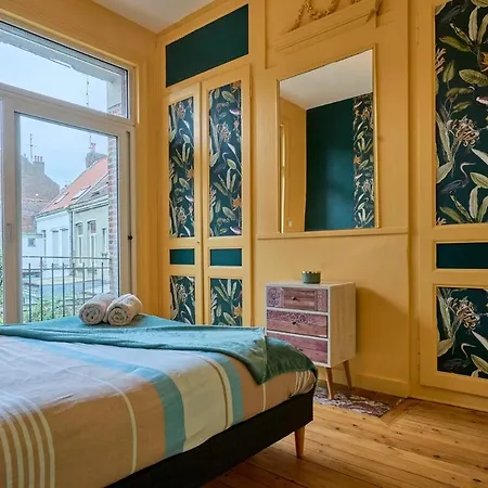 Apartment Lumineux, 4p, Balcon, Proche Marche