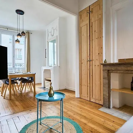 Lumineux, 4p, Balcon, Proche Marche * Лилль
